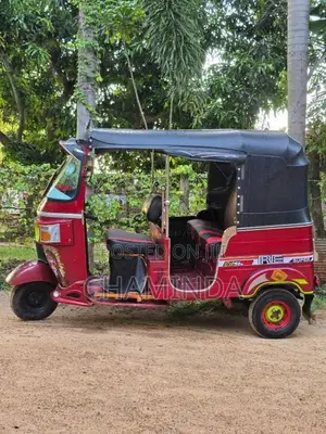 Bajaj 4 Stroke 2011 Three Wheel (Used)
