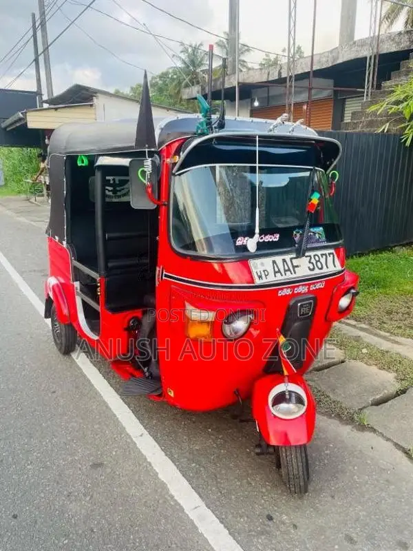Bajaj 4 stroke 2012 Three Wheel (Used)