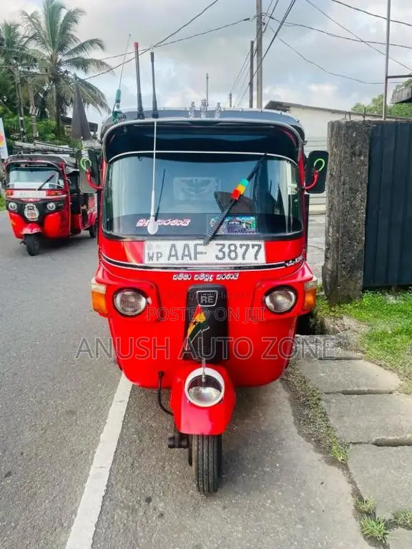 Bajaj 4 stroke 2012 Three Wheel (Used)