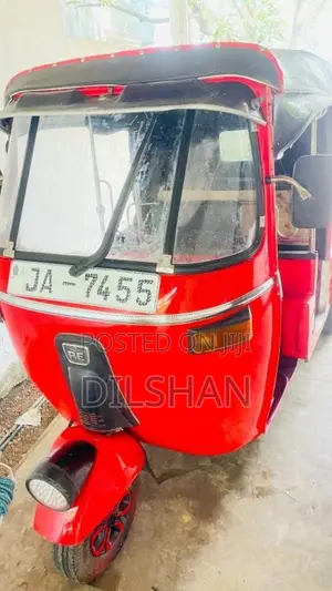 Bajaj 2 Stroke 2004 Three Wheel (Used)