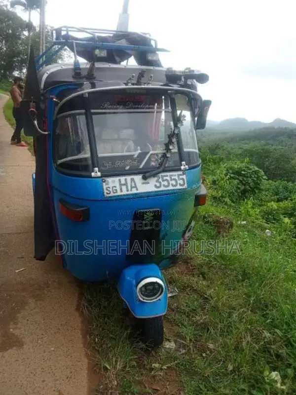 Bajaj 2 Stroke 2005 Three Wheel (Used)