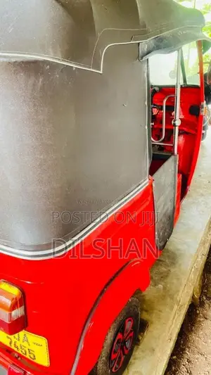 Bajaj 2 Stroke 2004 Three Wheel (Used)