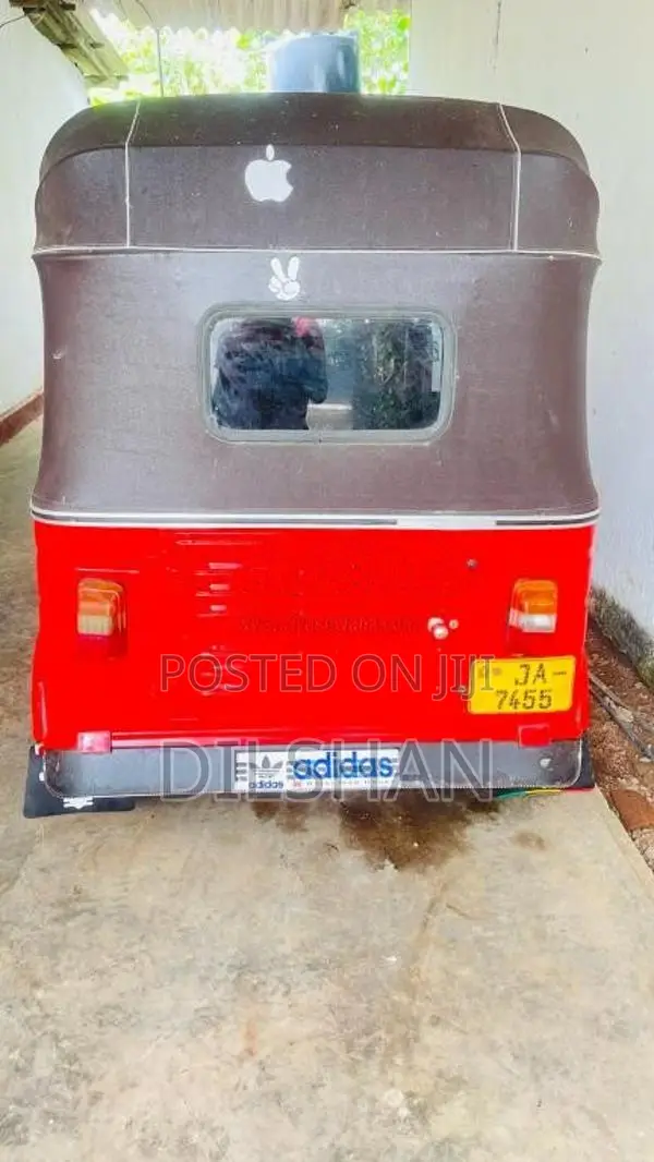 Bajaj 2 Stroke 2004 Three Wheel (Used)