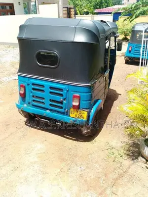 Bajaj RE 2011 Three Wheel (Used)