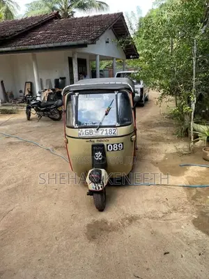 Bajaj RE 2000 Three Wheel (Used)