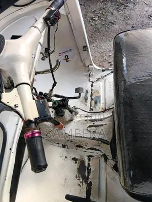 Bajaj RE 2000 Three Wheel (Used)