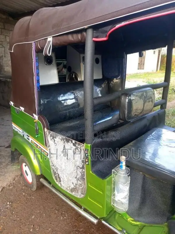 Bajaj 2 Stroke 2006 Three Wheel (Used)