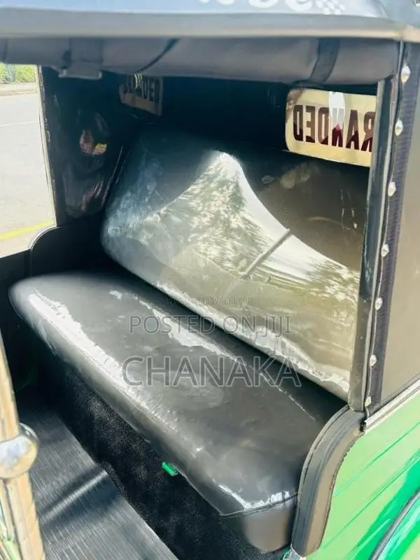 Bajaj 4 Stroke 2013 Three Wheel (Used)