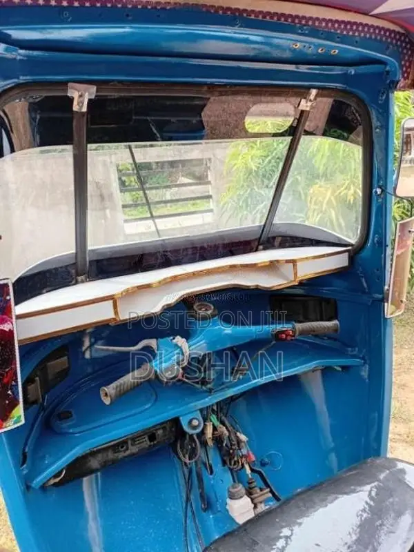 Bajaj 2 Stroke 2002 Three Wheel (Used)
