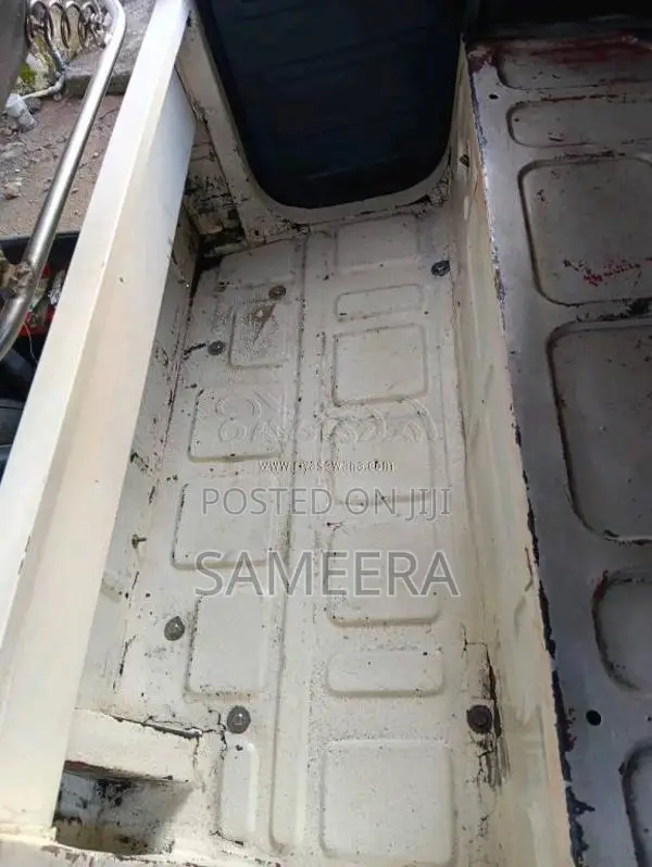 Bajaj RE 2000 Three Wheel (Used)