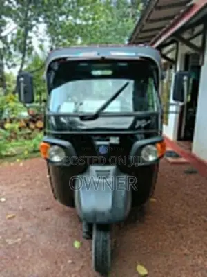 Piaggio APE DX 2025 Three Wheel (Used)