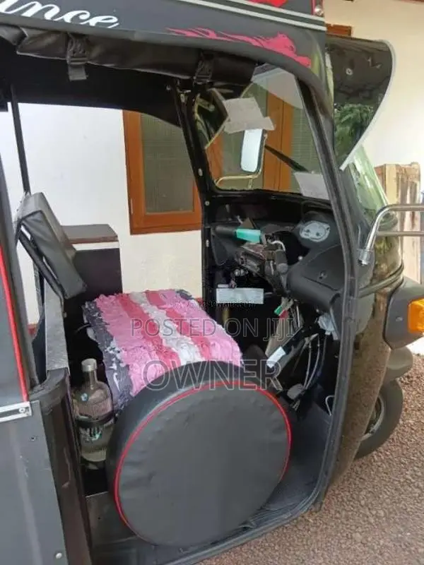 Piaggio APE DX 2025 Three Wheel (Used)