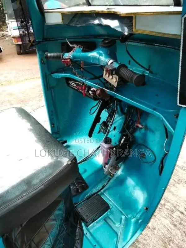 Bajaj RE 2006 Three Wheel (Used)