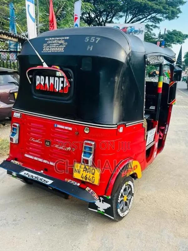 Bajaj 4 Stroke 2014 Three Wheel (Used)