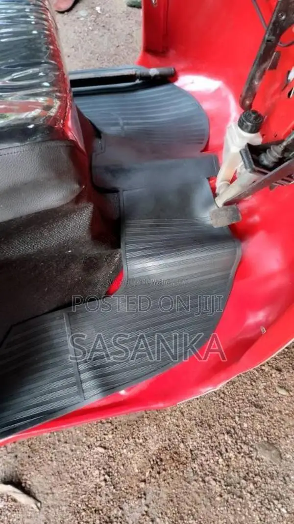 Bajaj RE 1984 Three Wheel (Used)