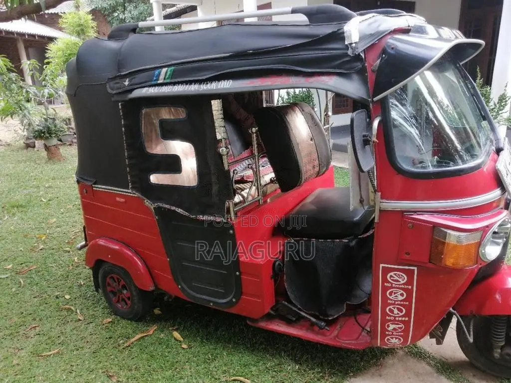 Bajaj RE 2011 Three Wheel (Used)