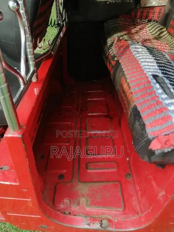 Bajaj RE 2011 Three Wheel (Used)