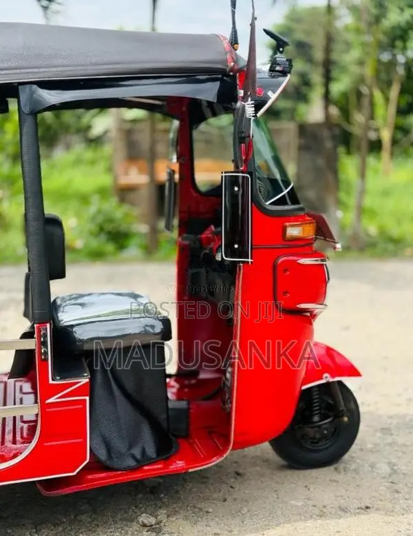 Bajaj RE 2014 Three Wheel (Used)