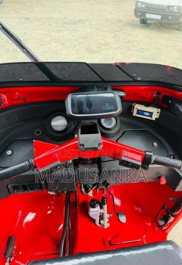 Bajaj RE 2014 Three Wheel (Used)