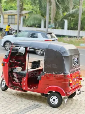 Bajaj 2 Stroke 2006 Three Wheel (Used)