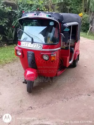Bajaj RE 2011 Three Wheel (Used)