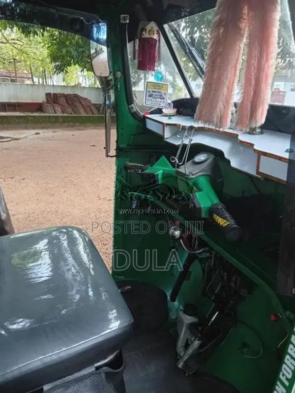Bajaj RE 2010 Three Wheel (Used)