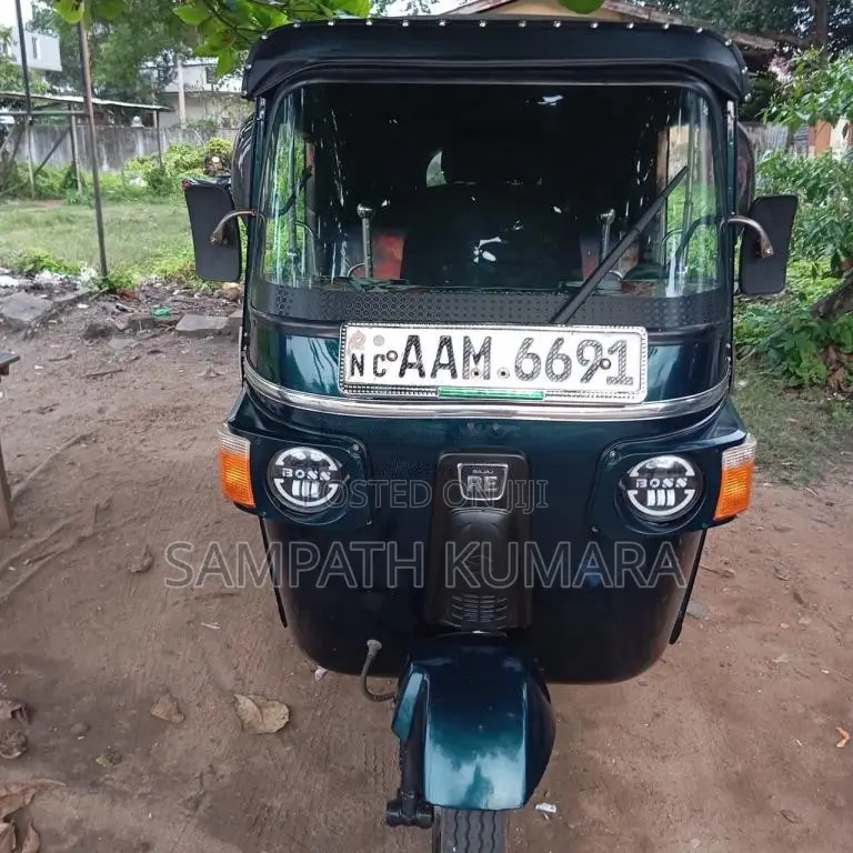 Bajaj RE 2013 Three Wheel (Used)