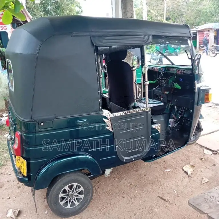 Bajaj RE 2013 Three Wheel (Used)