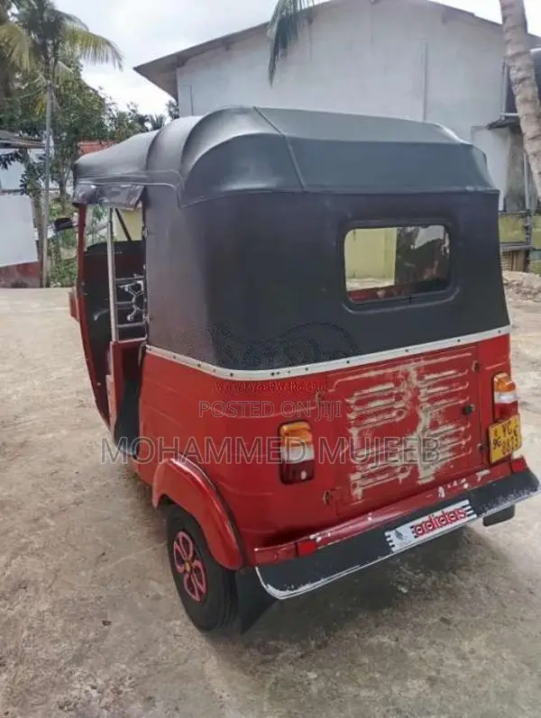 Bajaj 4 Stroke 2012 Three Wheel (Used)