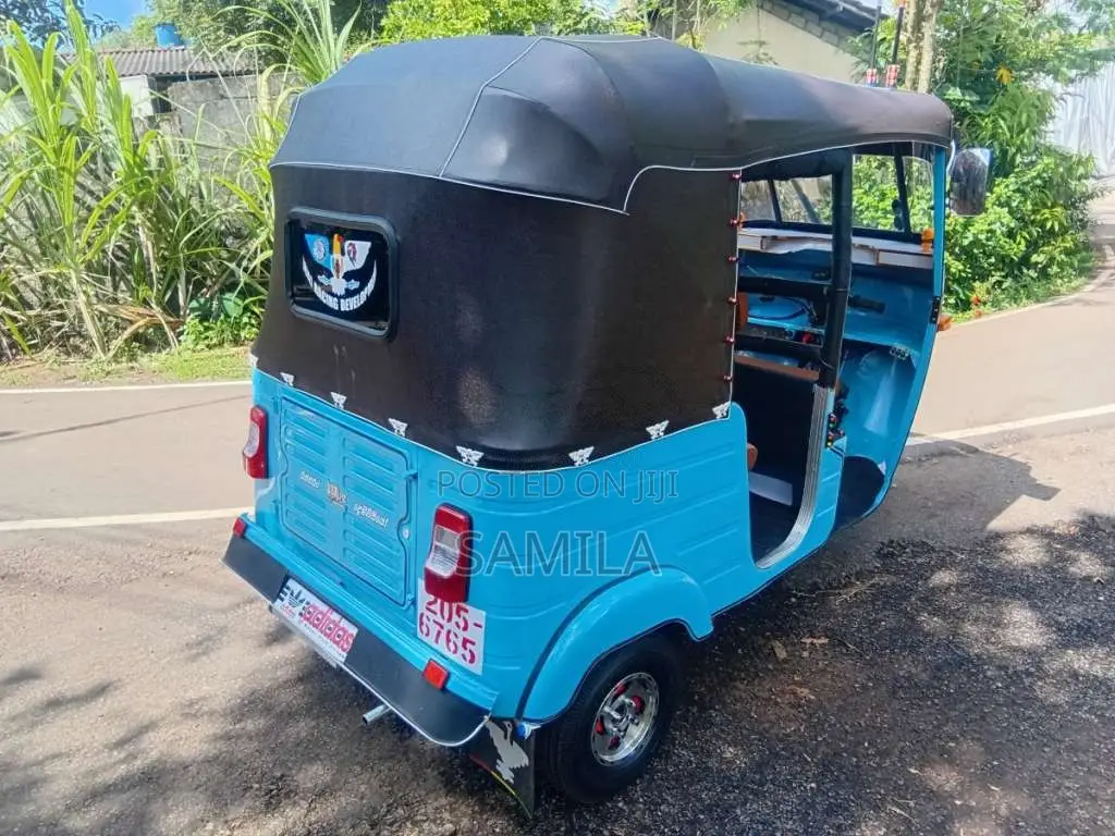 Bajaj 2 Stroke 1999 Three Wheel (Used)