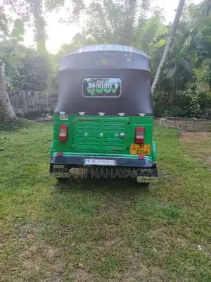 Bajaj RE 2005 Three Wheel (Used)