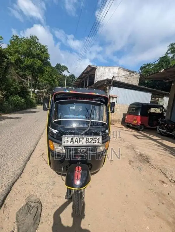 TVS King 2013 Three Wheel (Used)