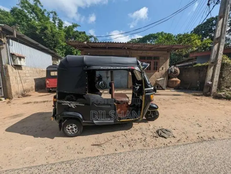 TVS King 2013 Three Wheel (Used)