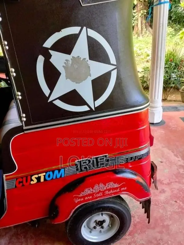 Bajaj RE 2004 Three Wheel (Used)