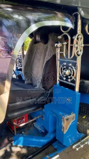 Bajaj RE 205 2012 Three Wheel (Used)