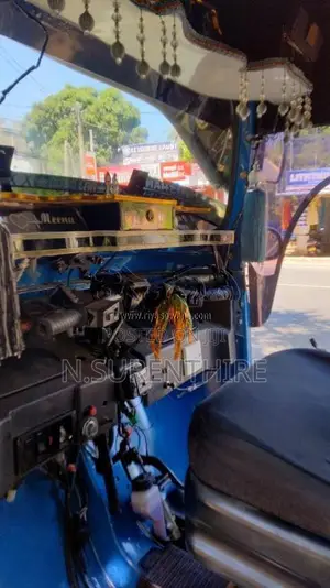 Bajaj RE 205 2012 Three Wheel (Used)