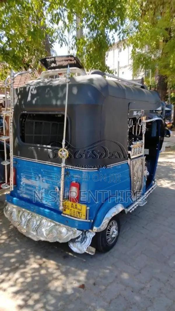 Bajaj RE 205 2012 Three Wheel (Used)