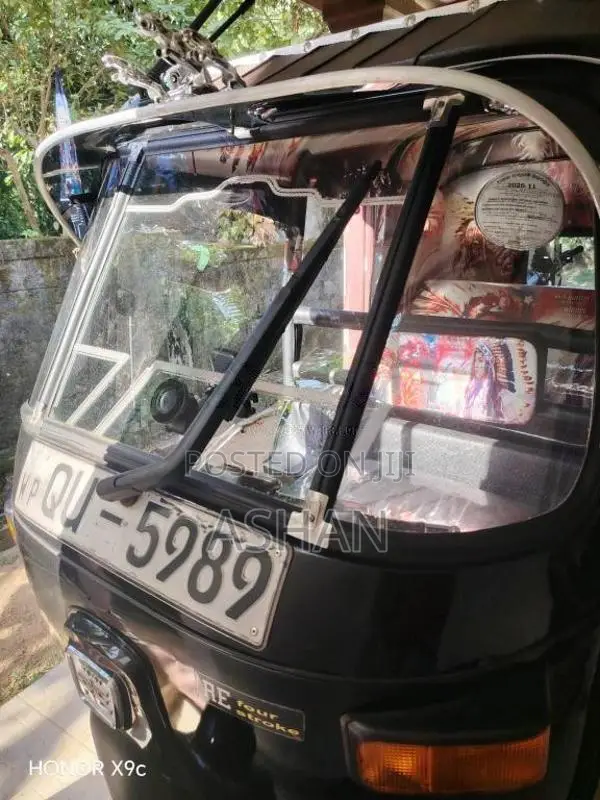 Bajaj 4 Stroke 2010 Three Wheel (Used)