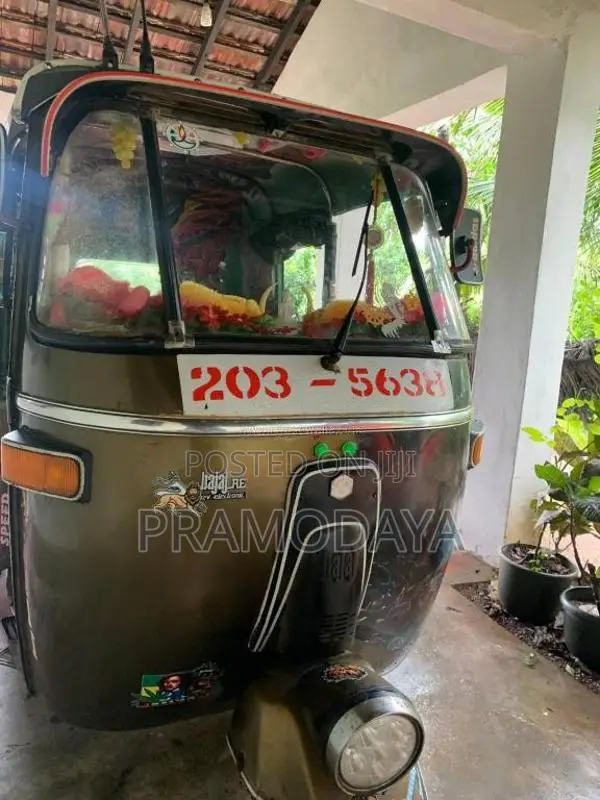 Bajaj 2 Stroke 1989 Three Wheel (Used)