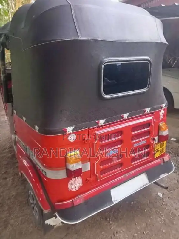 Bajaj 2 Stroke 2006 Three Wheel (Used)