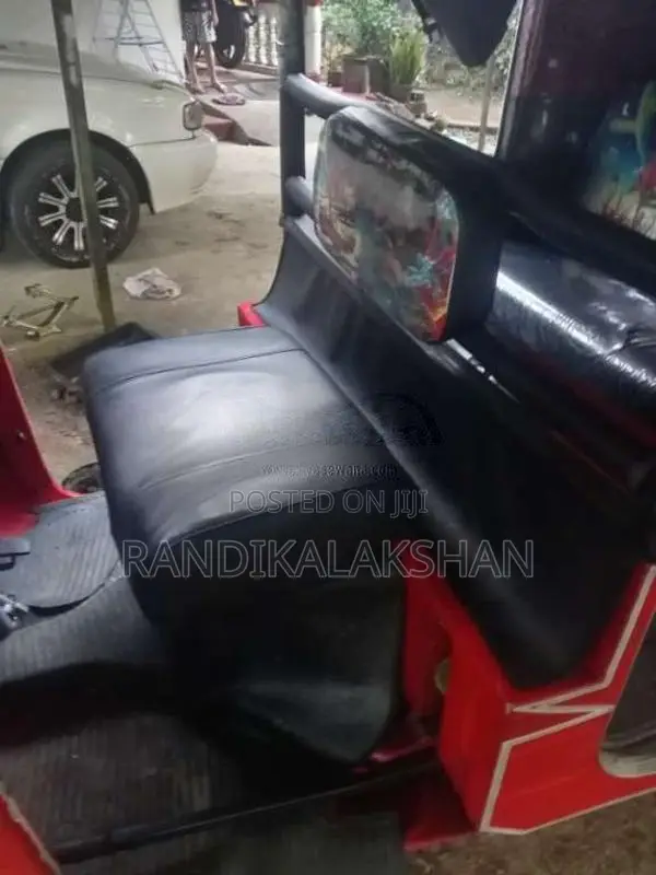 Bajaj 2 Stroke 2006 Three Wheel (Used)