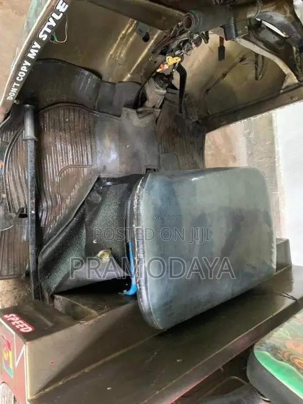 Bajaj 2 Stroke 1989 Three Wheel (Used)