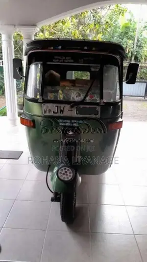 Bajaj 2 Stroke 2004 Three Wheel (Used)