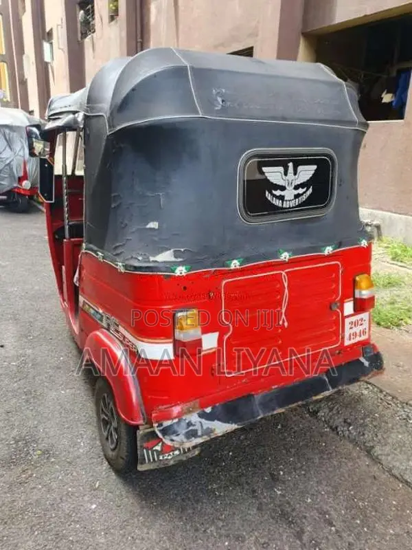 Bajaj RE 2 Stroke 1995 Three Wheel (Used)