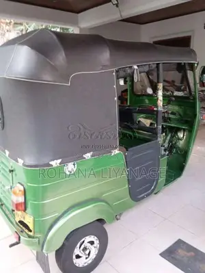 Bajaj 2 Stroke 2004 Three Wheel (Used)