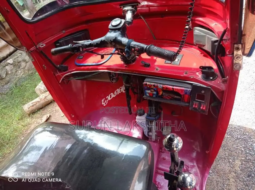Bajaj 2 Stroke 2000 Three Wheel (Used)
