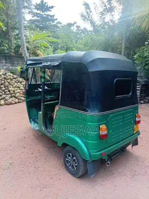 Bajaj 4 Stroke 2008 Three Wheel (Used)