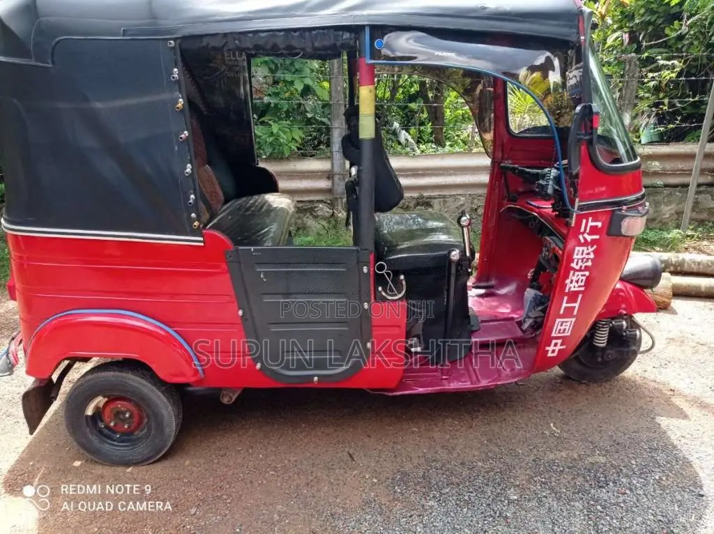 Bajaj 2 Stroke 2000 Three Wheel (Used)