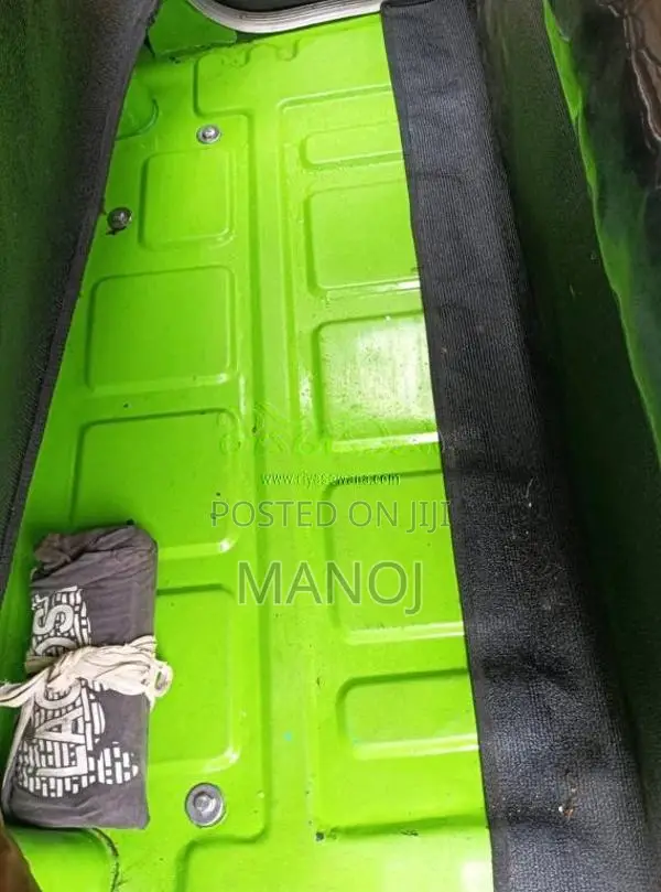 Bajaj RE 205 2014 Three Wheel (Used)