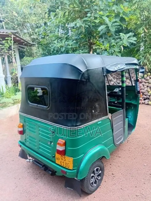 Bajaj 4 Stroke 2008 Three Wheel (Used)